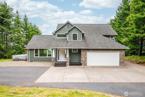 966 Lookout Rd, Castle Rock, WA, 98611-8041 | Card Image