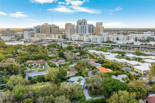 9200 Sw 70th Ave, Pinecrest, FL, 33156-3019 | Card Image