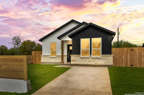 135 Sligo St, San Antonio, TX, 78223-4379 | Card Image