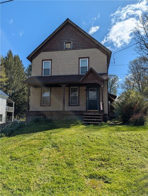 4 Franklin St, Oxford, NY, 13830-3496 | Card Image