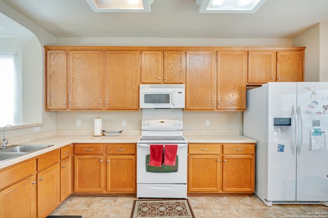 125 Wright Cv, House other with 3 bedrooms, 2 bathrooms and null parking in Cibolo TX | Image 13