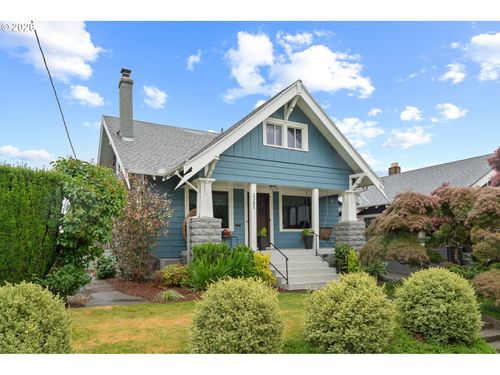 2302 Se 58th Ave, Portland, OR, 97215-4012 | Card Image