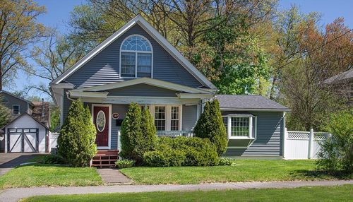 107 Lyman St, South Hadley, MA, 01075-2373 | Card Image
