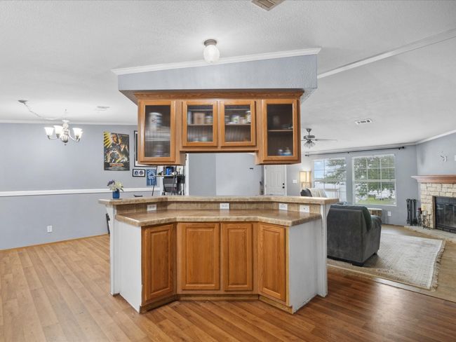 403 Se County Road 3048 C, House other with 3 bedrooms, 2 bathrooms and null parking in Corsicana TX | Image 9