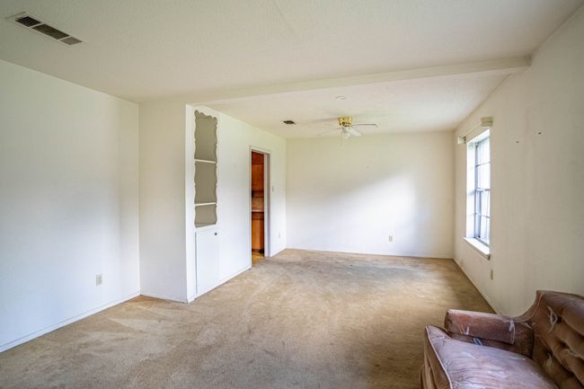 1905 Cimarron Trl, House other with 3 bedrooms, 2 bathrooms and null parking in Hurst TX | Image 6