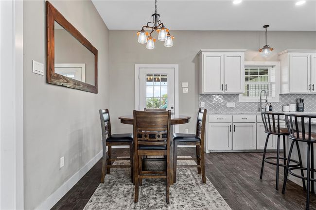 917 Farney Rd, House other with 3 bedrooms, 2 bathrooms and 2 parking in Lorena TX | Image 5