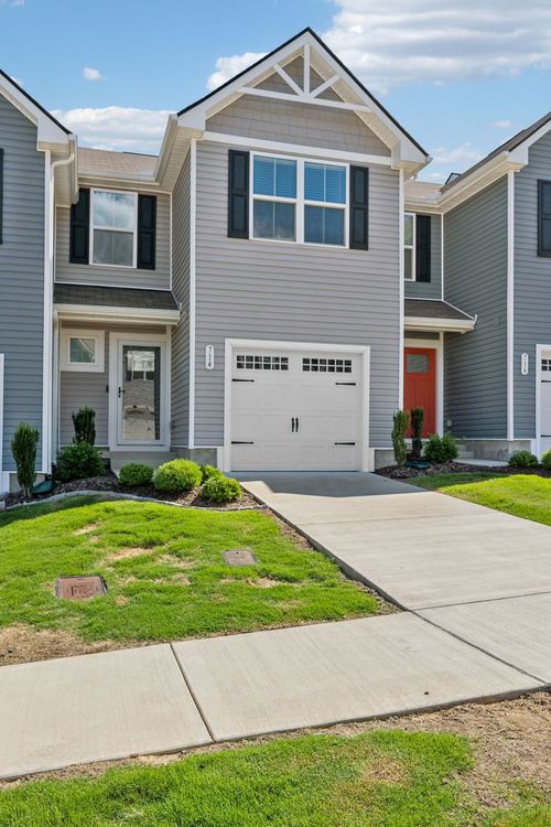 714 Cottoncloud Dr, Lebanon, TN, 37090-6426 | Card Image