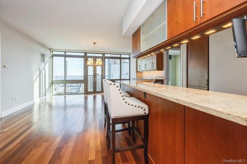 unit-1604-175 Huguenot St, New Rochelle, NY, 10801-7764 | Card Image