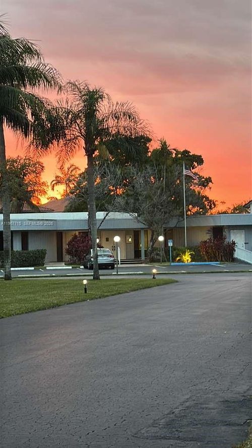 apt-1f-118 Royal Park Dr, Oakland Park, FL, 33309-6542 | Card Image