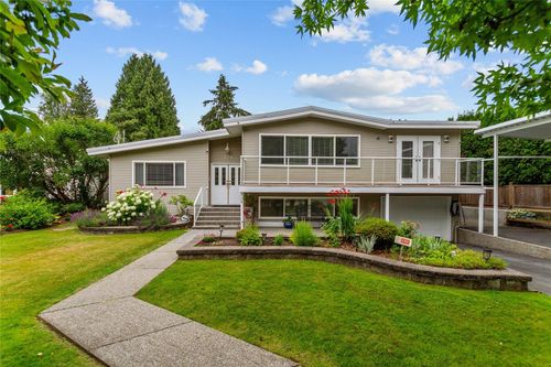 936 Caithness Cres, Port Moody, BC, V3H1C6 | Card Image
