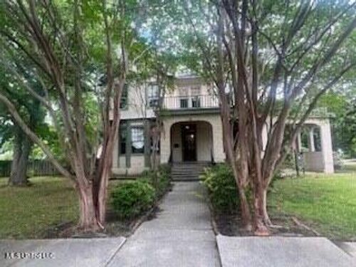 56 John St, Clarksdale, MS, 38614-2722 | Card Image