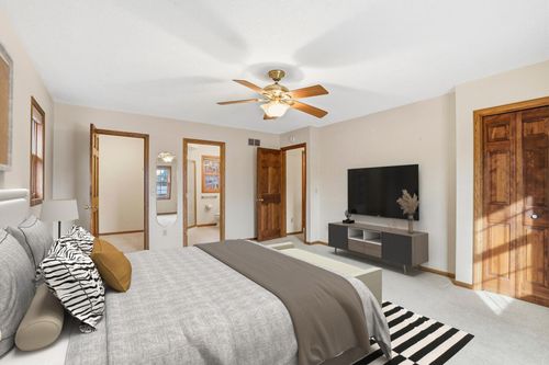 1826 3rd St Sw, New Brighton, MN, 55112-3358 | Card Image