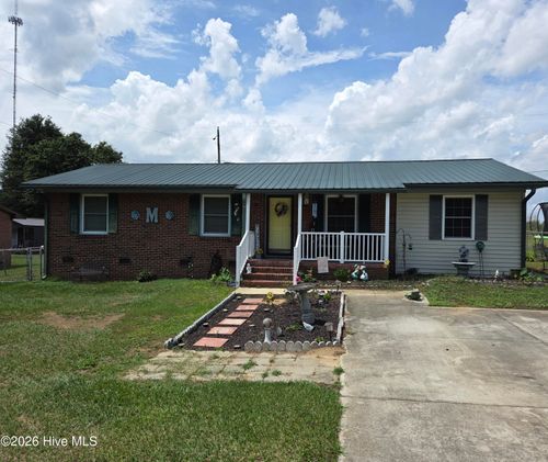 17501 Lees Mill Rd, Laurinburg, NC, 28352-6437 | Card Image
