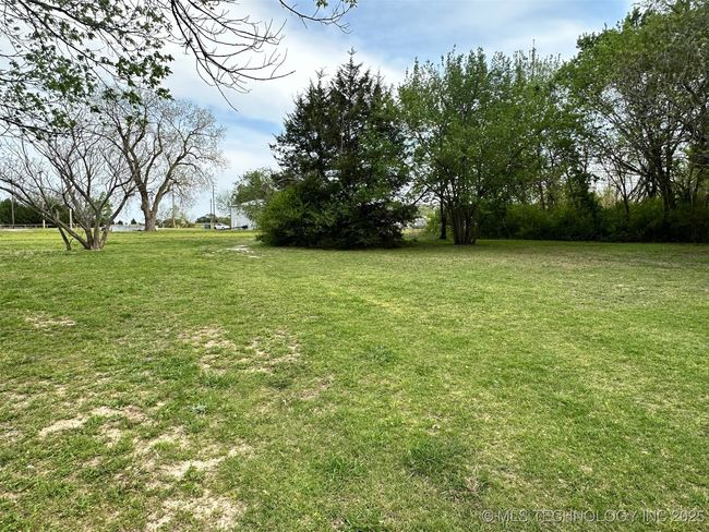 611 E Highway 1, House other with 3 bedrooms, 2 bathrooms and null parking in Allen OK | Image 39