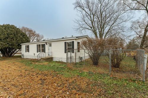 10 Park Dr Nw, Eyota, MN, 55934-5500 | Card Image