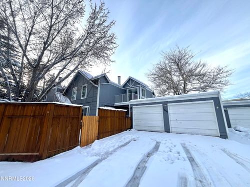 7541 Cumberland Cir, Reno, NV, 89511-1359 | Card Image
