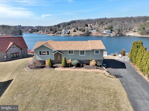 830 Cayuga Cv, AUBURN, PA, 17922-9419 | Card Image