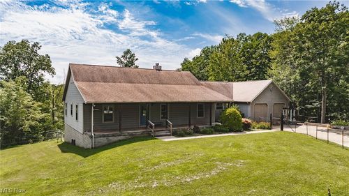 200 Breezy Acres Ln, Walker, WV, 26180-1100 | Card Image