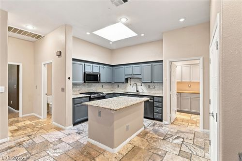 9224 Aqueduct St, Las Vegas, NV, 89123-7441 | Card Image