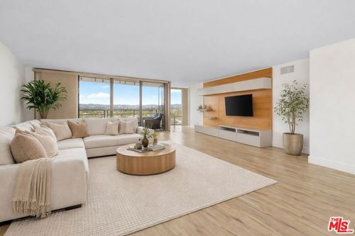 629-4316 Marina City Dr, Marina del Rey, CA, 90292-5804 | Card Image