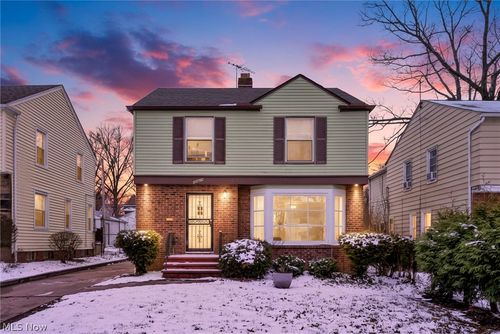 16908 Throckley Ave, Cleveland, OH, 44128-1502 | Card Image