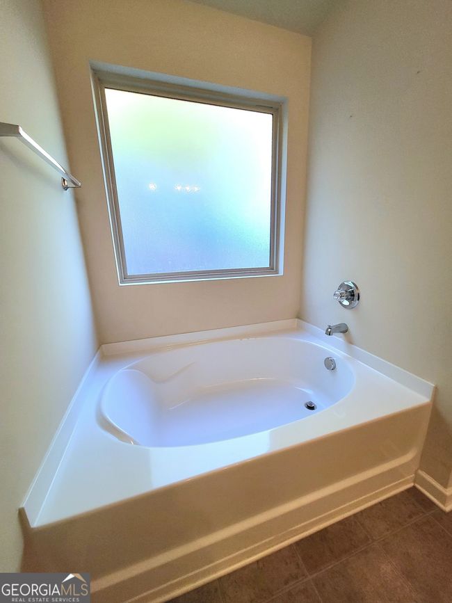 2406 Foxy Dr, House other with 5 bedrooms, 3 bathrooms and 4 parking in Bethlehem GA | Image 31