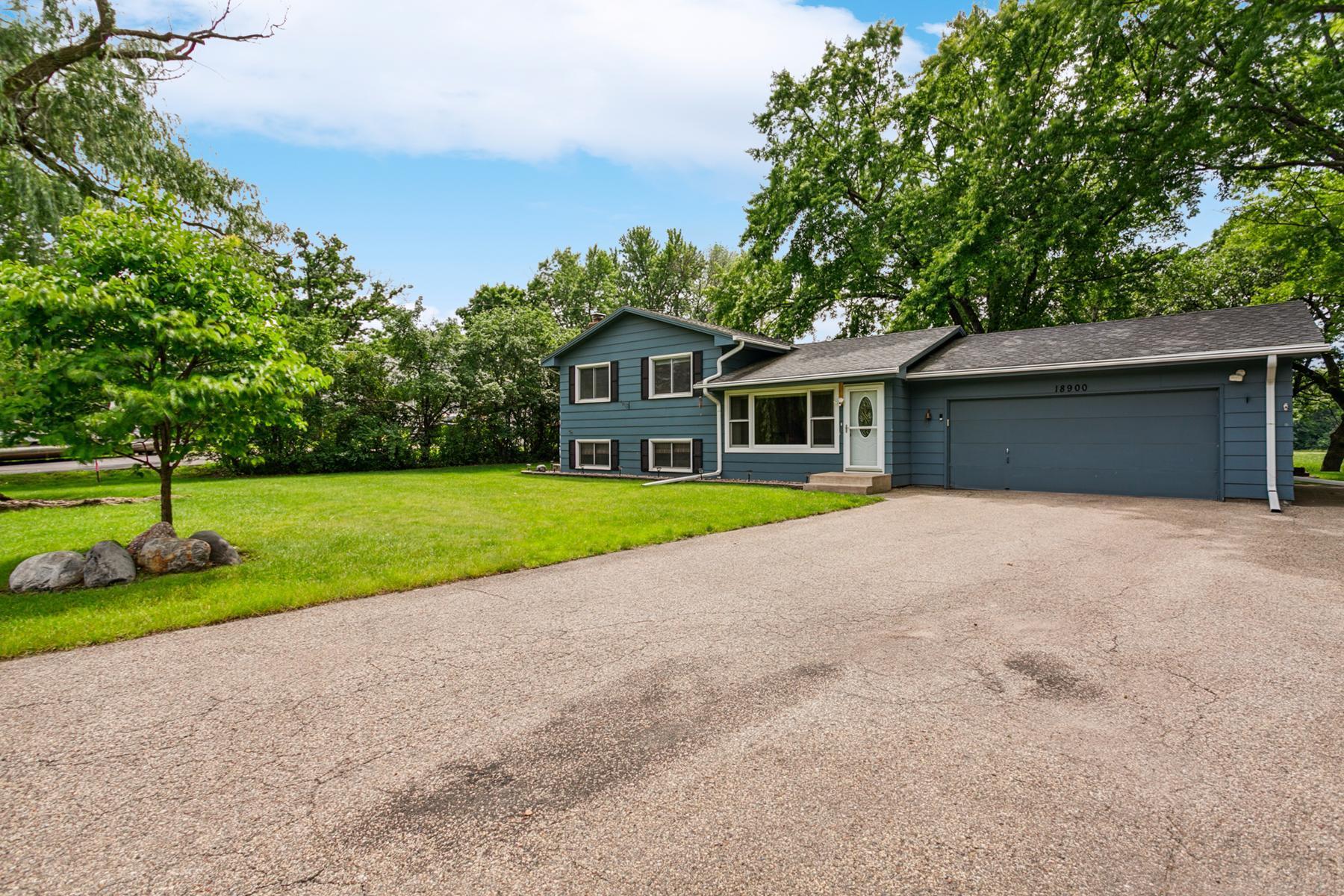 Orchard Trl, Lakeville, MN 55044