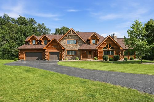 6125 Tulip Ln, Grant Park, IL, 60940-4410 | Card Image