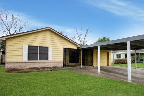 3218 Suiter Way, Pasadena, TX, 77503-2152 | Card Image