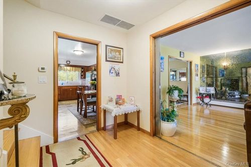 44 Nelson Blvd, Brewster, NY, 10509-2151 | Card Image