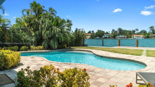 7536 W Treasure Dr, North Bay Village, FL, 33141-4118 | Card Image