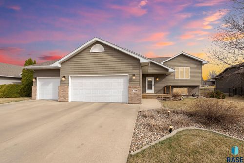 4708 E Tiger Lilly St, Sioux Falls, SD, 57110-4320 | Card Image