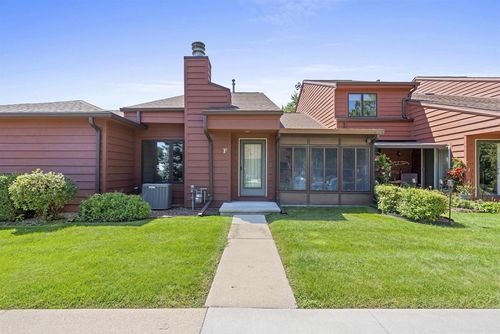 f-2240 Meadowbrook Court, OSHKOSH, WI, 54904 | Card Image