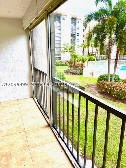 204c-3920 Inverrary Blvd, Lauderhill, FL, 33319-4302 | Card Image