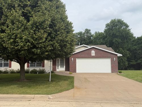 771-771 S Park Crest Dr, Freeport, IL, 61032-7804 | Card Image