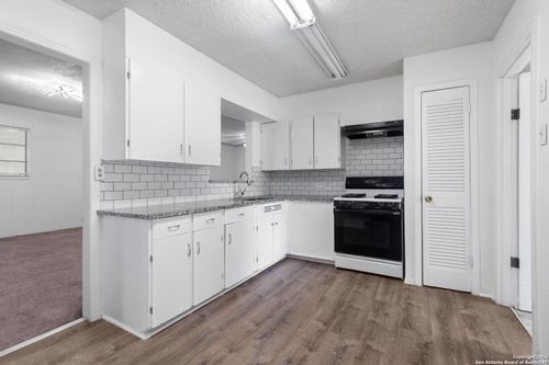 123 Haby Dr, San Antonio, TX, 78212-1039 | Card Image