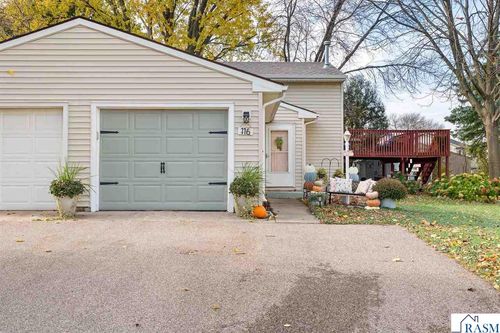 116 Merlin Cir, Mankato, MN, 56001-5732 | Card Image
