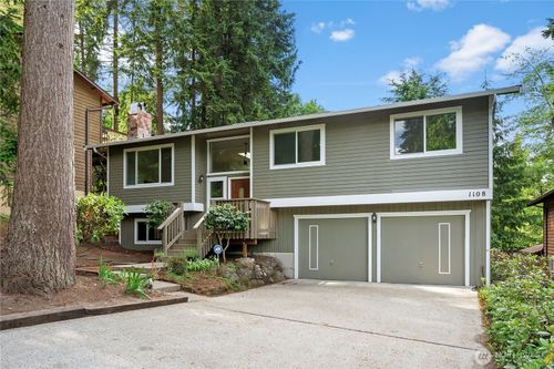 1108 Ne 195th St, Shoreline, WA, 98155-2258 | Card Image
