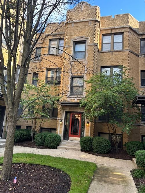 1w-1358.5 W Estes Ave, CHICAGO, IL, 60626 | Card Image