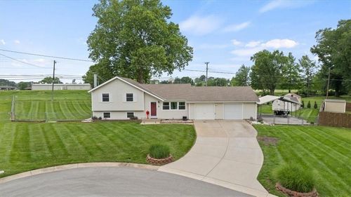 420 Nw Village Ct, Lee's Summit, MO, 64063-1876 | Card Image