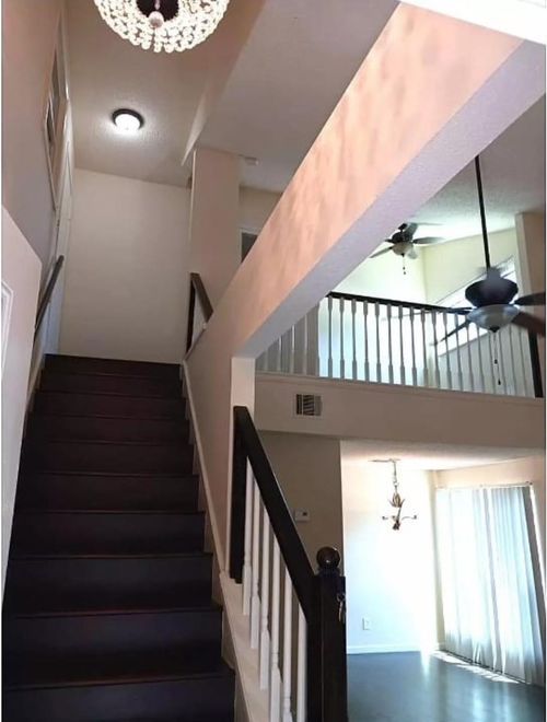 9323 Pagewood Ln, Houston, TX, 77063-5343 | Card Image