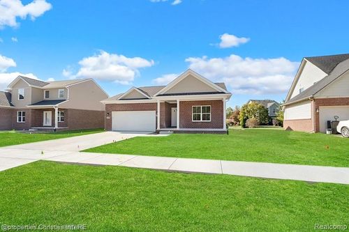 23150 Waterview Dr, New Boston, MI, 48164-7808 | Card Image