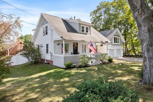 1261 Old North Main St, Laconia, NH, 03246-2667 | Card Image