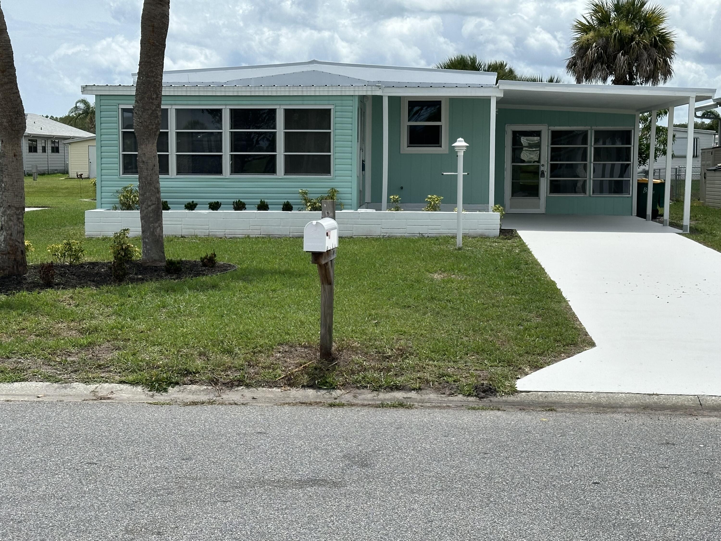 Barefoot Cir, Sebastian, FL 32976