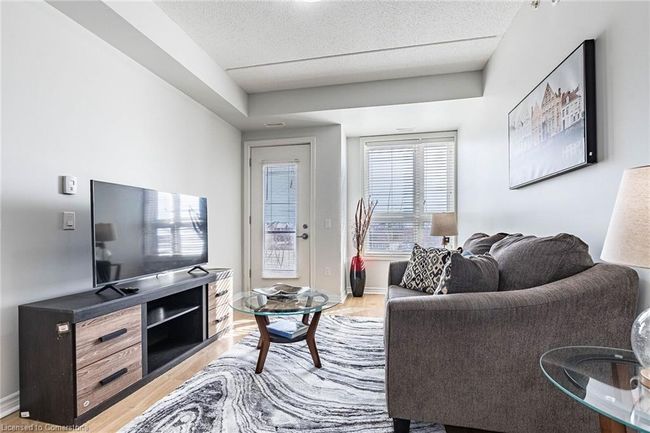 221 - 640 Sauve St, House attached with 2 bedrooms, 2 bathrooms and 1 parking in Milton ON | Image 16