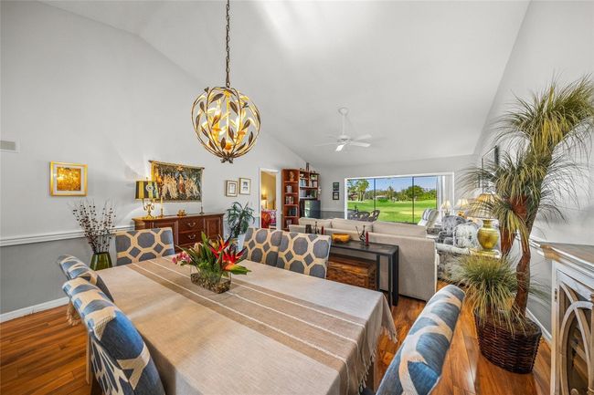 7640 - 5933 Clubside Dr, Condo with 2 bedrooms, 2 bathrooms and null parking in SARASOTA FL | Image 12