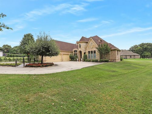 10513 Silver Fox Ct, Fort Worth, TX, 76108-8321 | Card Image