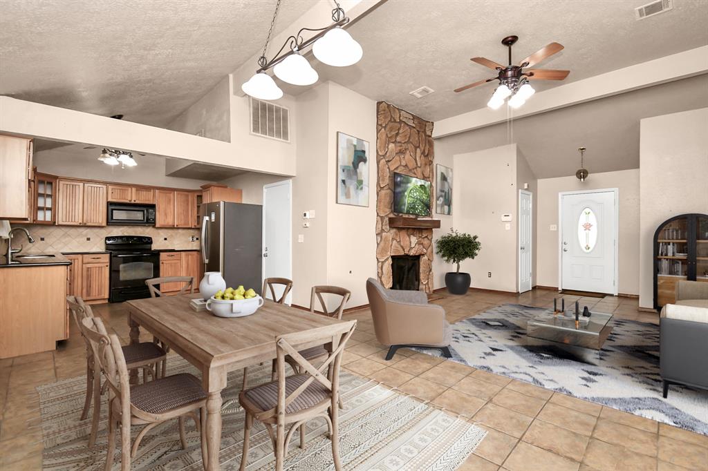 Merrimac Dr, League City, TX 77573