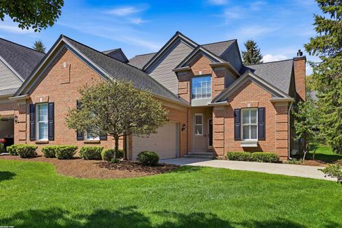 1368 Rock Valley Dr, Rochester, MI, 48307-6031 | Card Image