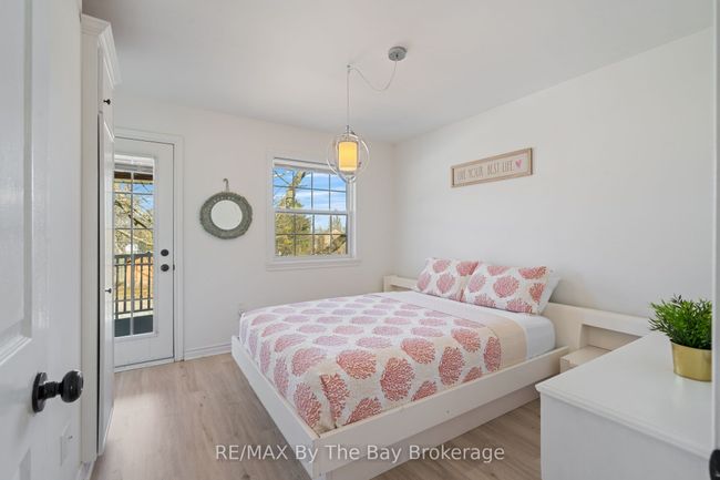 15 Baker St, House other with 4 bedrooms, 2 bathrooms and 4 parking in Wasaga Beach ON | Image 15